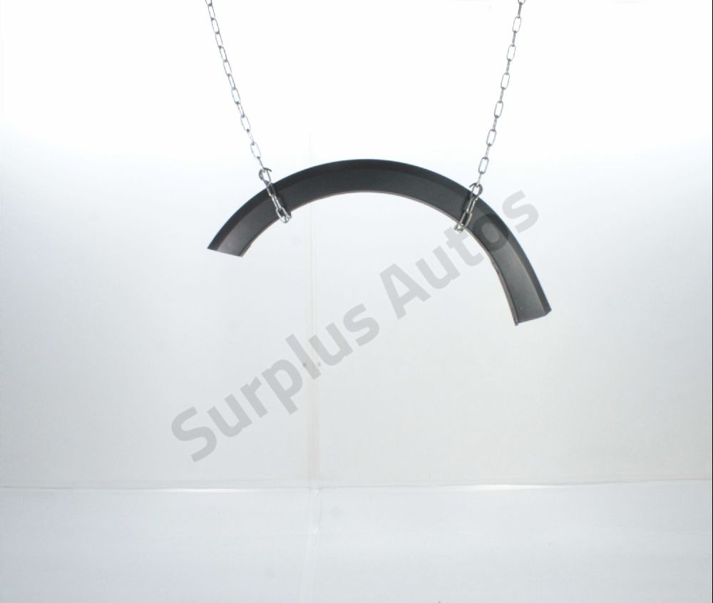 Elargisseur d'aile avant gauche