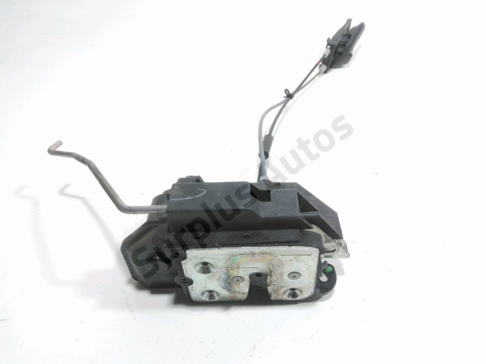 Serrure de porte avant droite