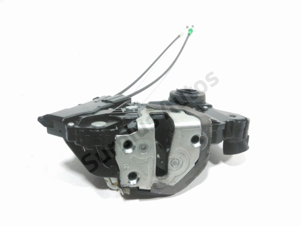 Serrure de porte avant droite