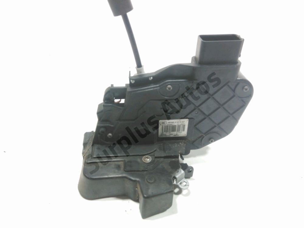 Serrure de porte avant droite