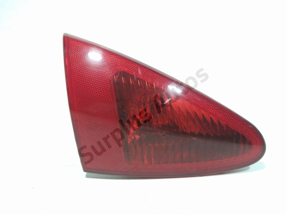 Feu arrière intérieur gauche