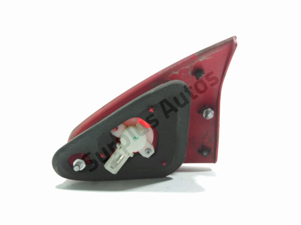 Feu arrière intérieur gauche