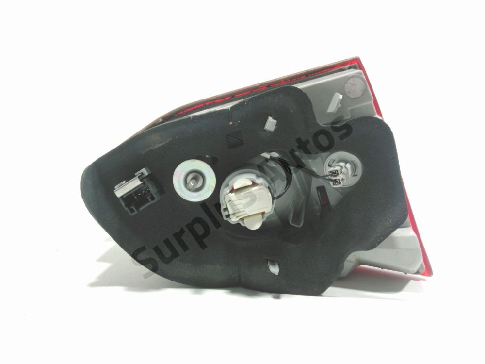 Feu arrière intérieur droit