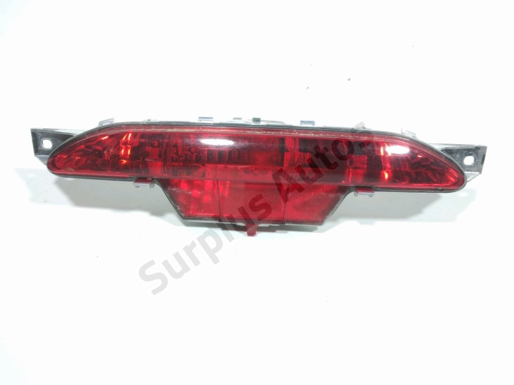 Feu de brouillard arrière central