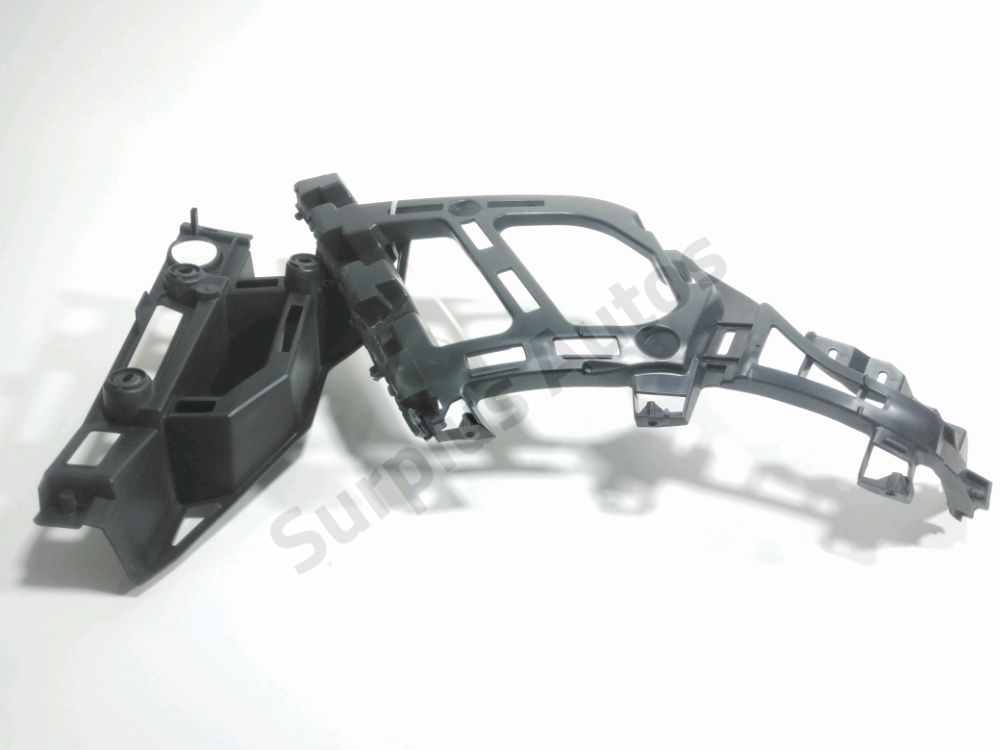 Support gauche de pare-choc arriere