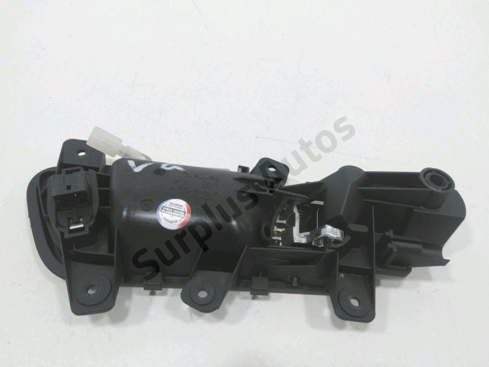 Poignée intérieure porte avant gauche