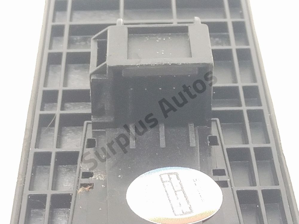 Commande lève-vitre avant gauche