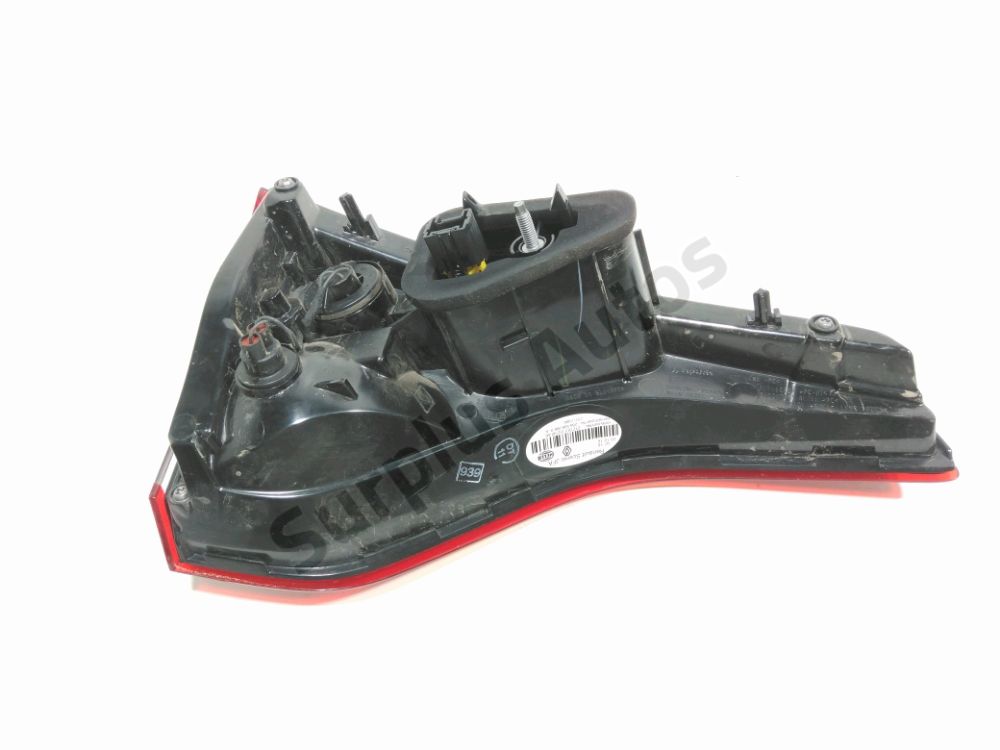 Feu arrière intérieur droit