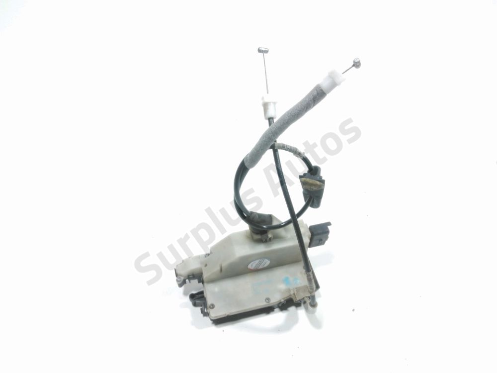 Serrure de porte avant droite