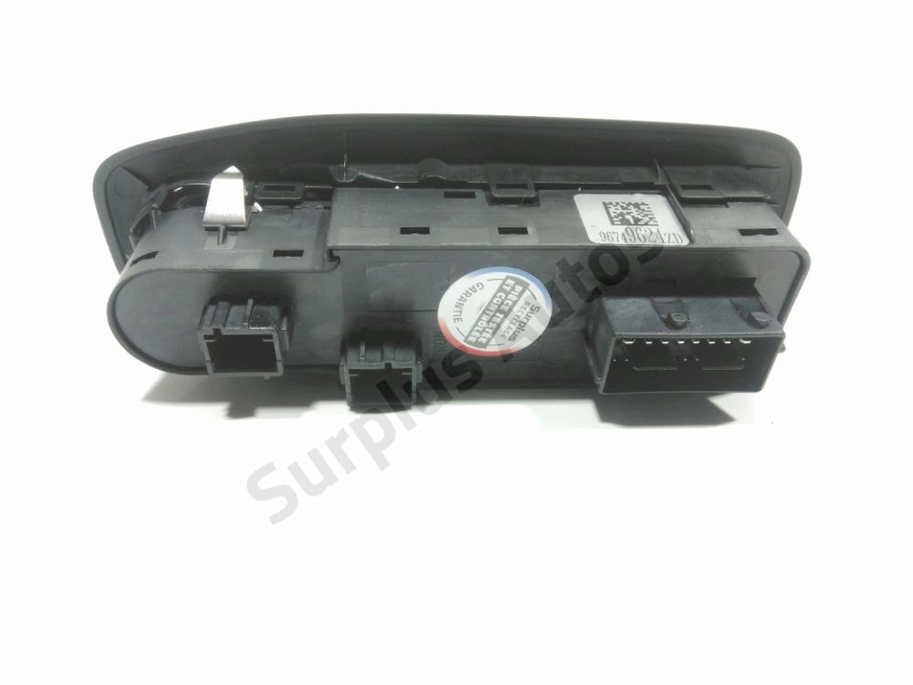 Commande lève-vitre avant gauche