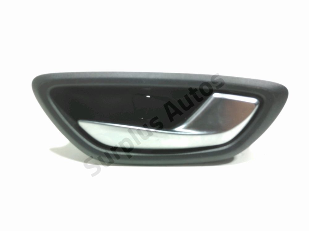 Poignée intérieure porte avant droite