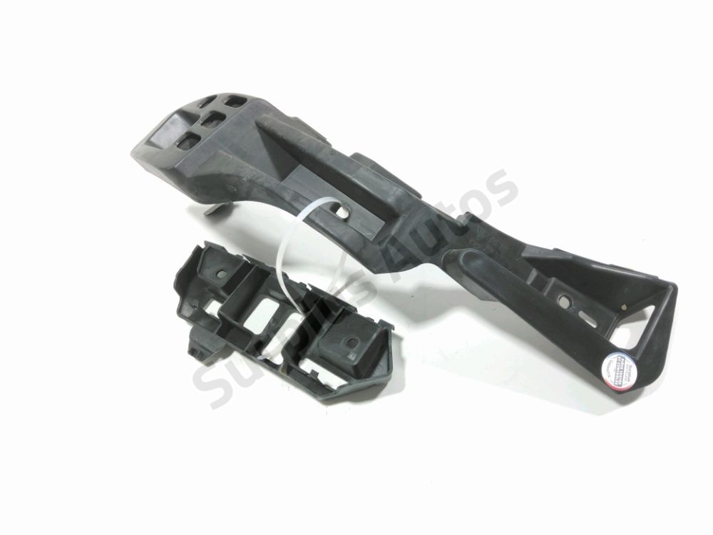 Support droit de pare-choc arrière