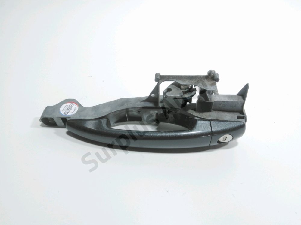 Poignée extérieure avant gauche