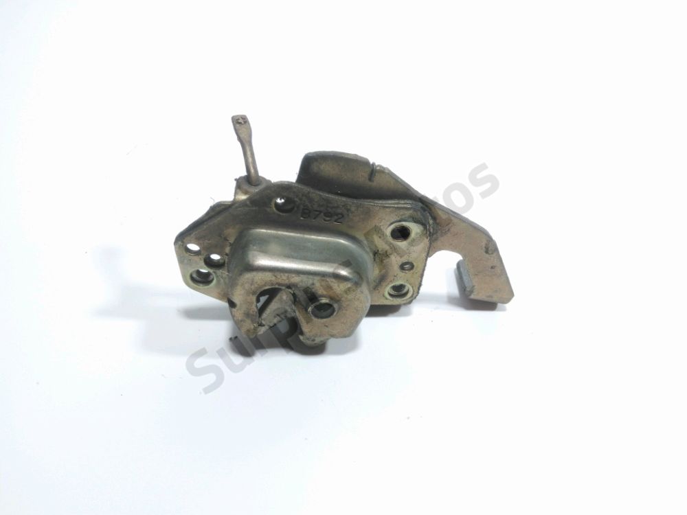 Serrure de porte avant gauche