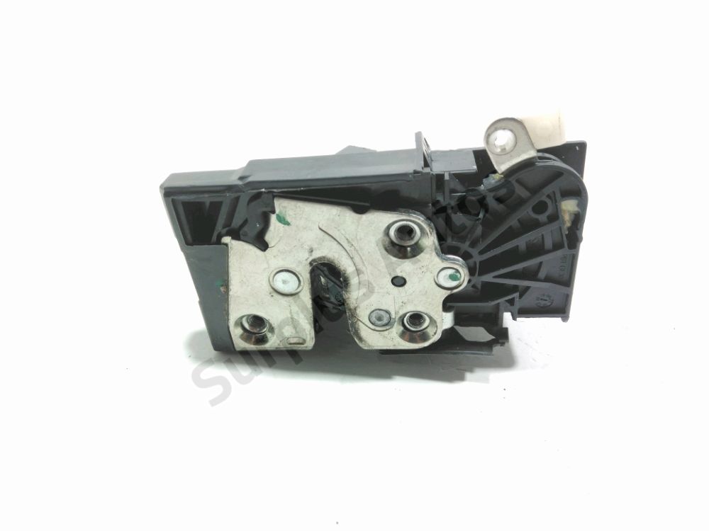 Serrure de porte arrière droite