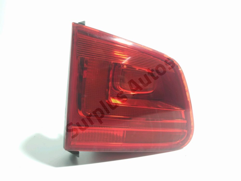 Feu arrière intérieur gauche