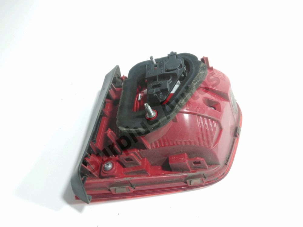 Feu arrière intérieur gauche