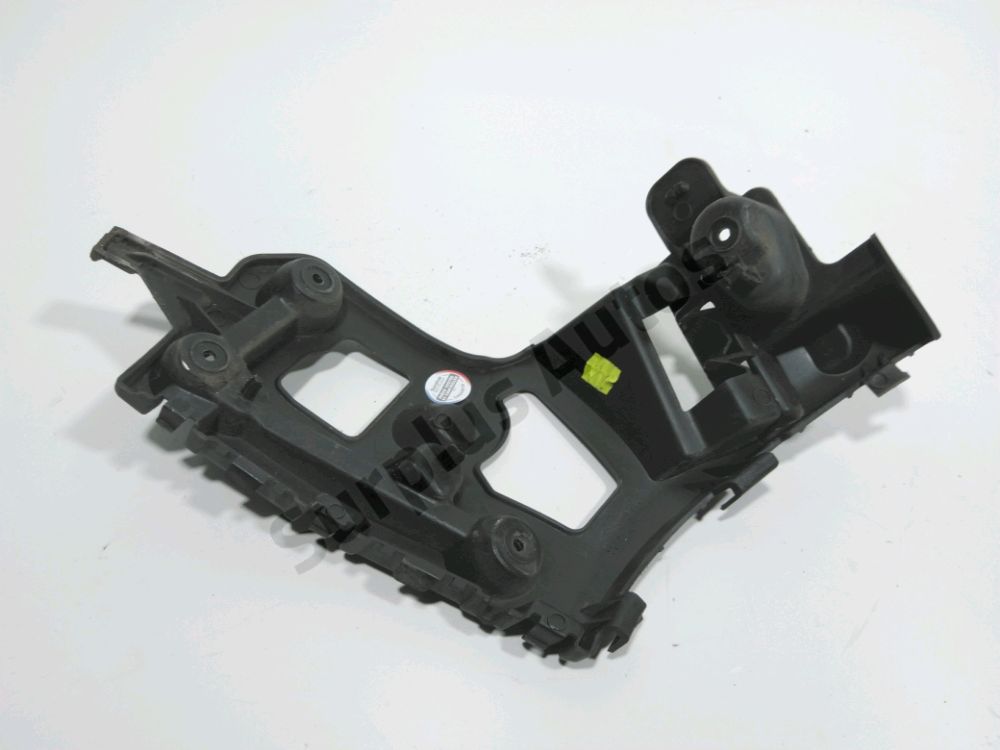 Support gauche de pare-choc arrière