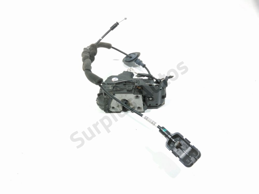 Serrure de porte avant droite