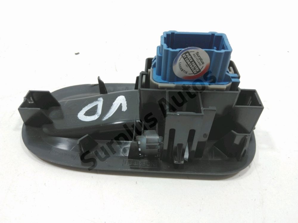 Commande lève-vitre avant droit