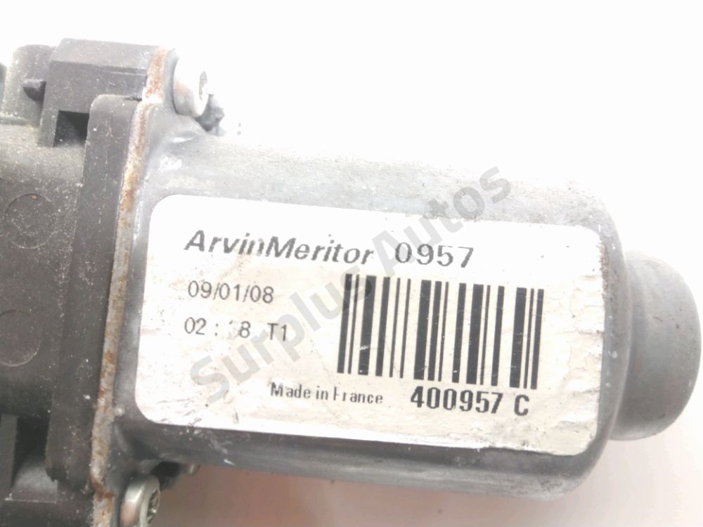 Lève-vitre électrique avant gauche