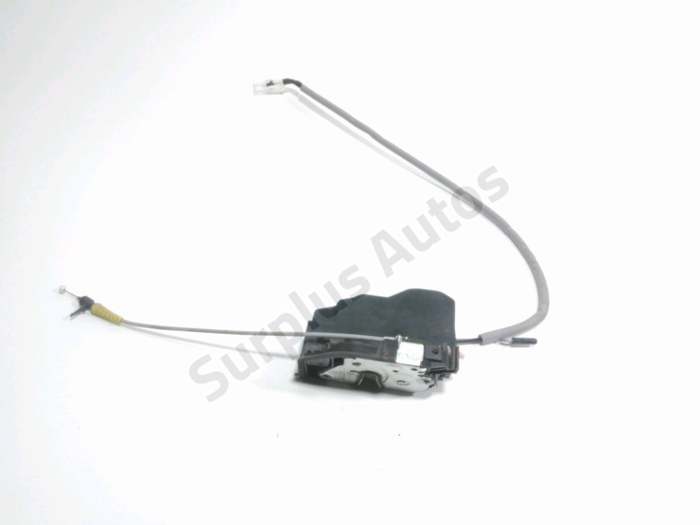 Serrure de porte avant droite