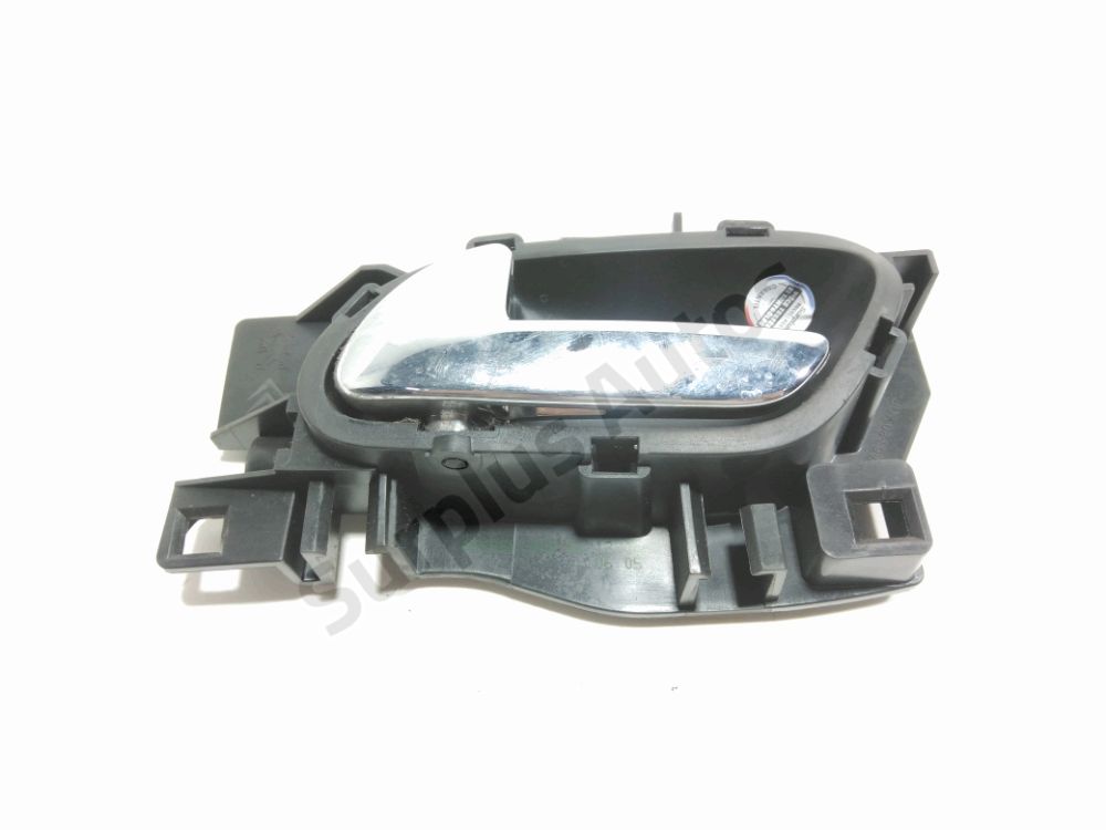 Poignée intérieure porte avant gauche