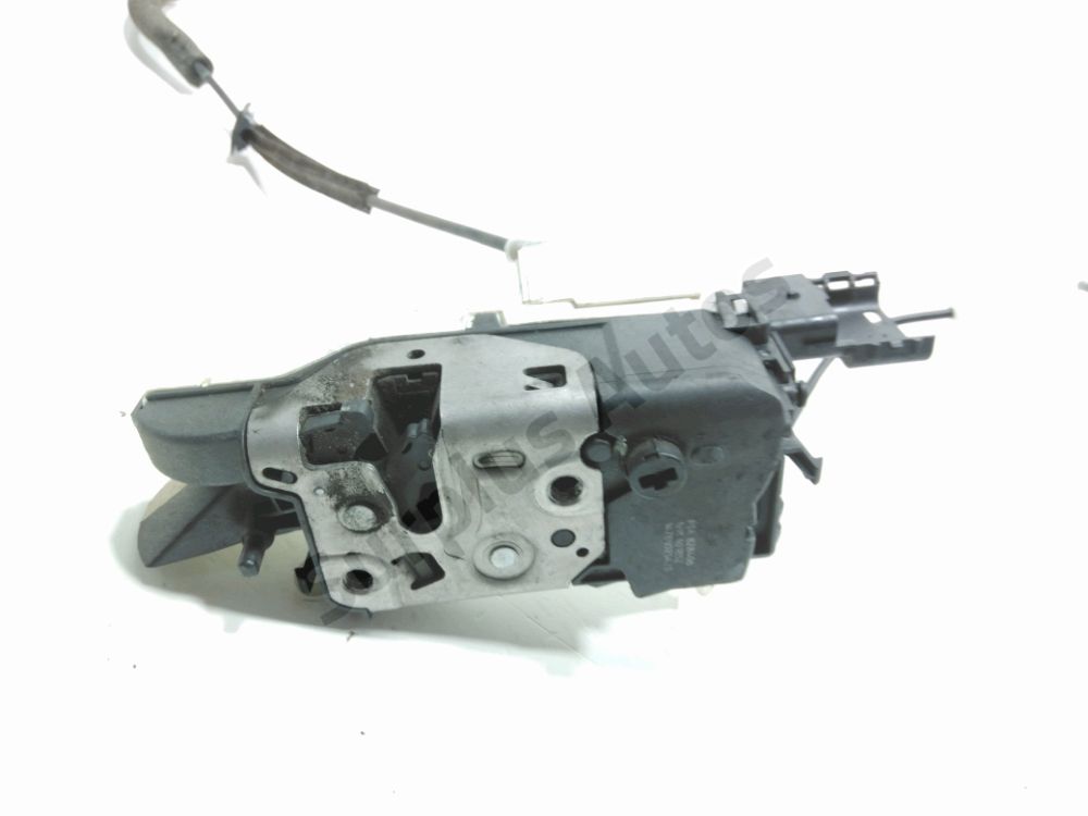 Serrure de porte avant gauche