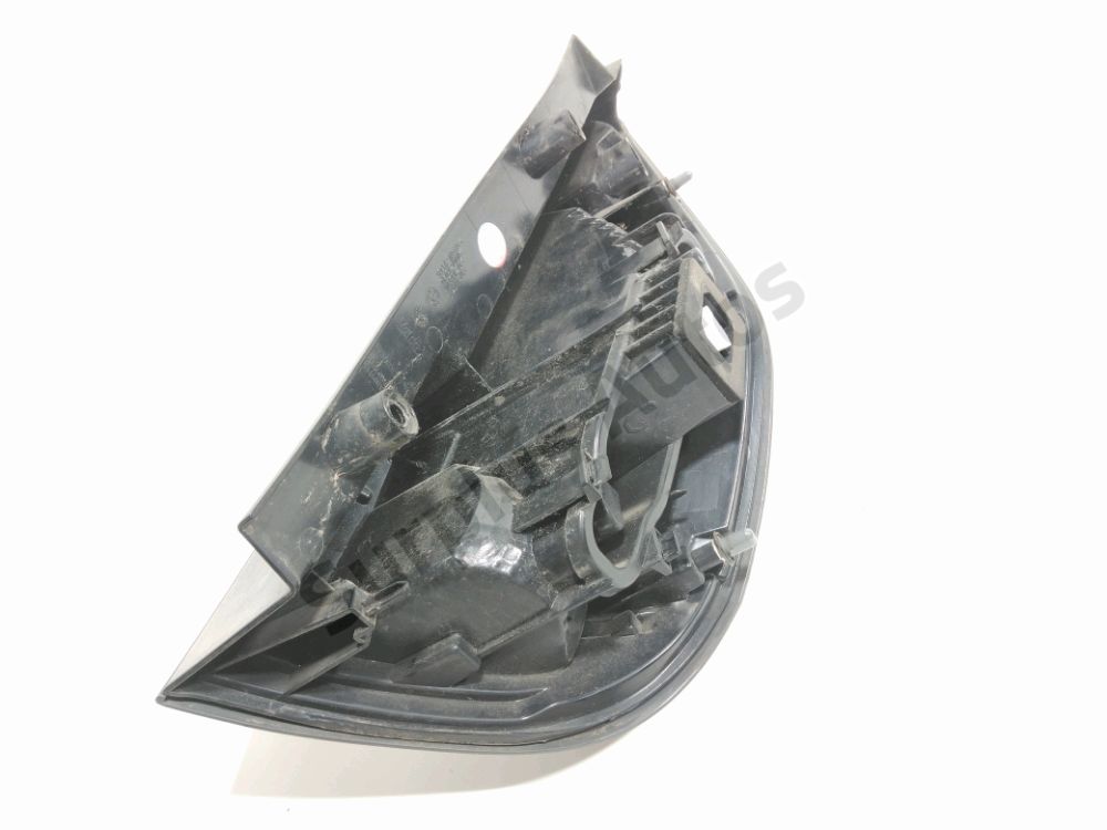 Commande lève-vitre avant droit