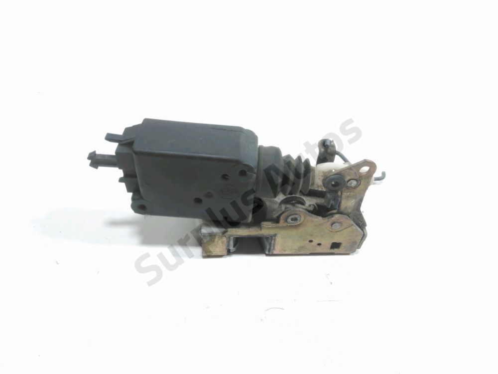 Serrure de porte avant droite