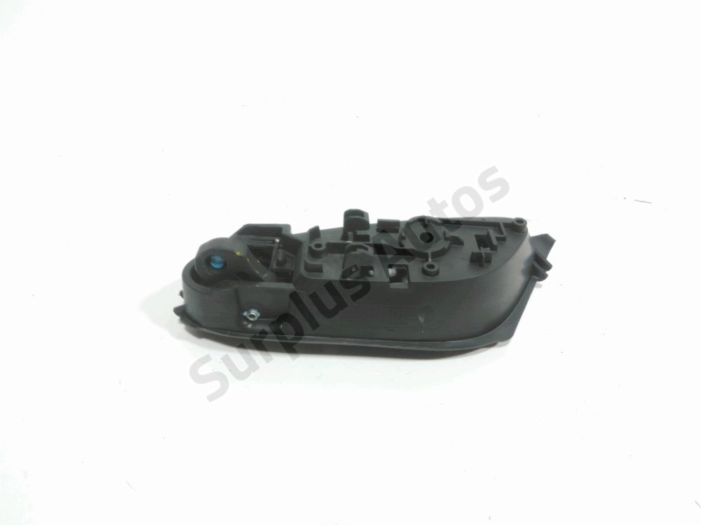 Poignée intérieure porte avant droite