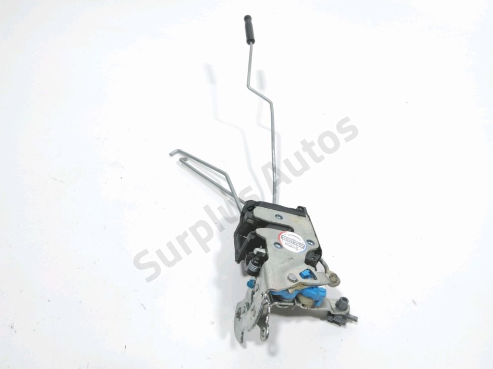 Serrure de porte avant droite