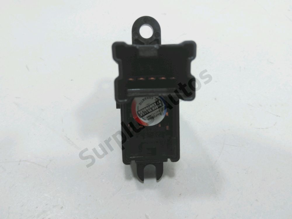 Commande lève-vitre arrière droit