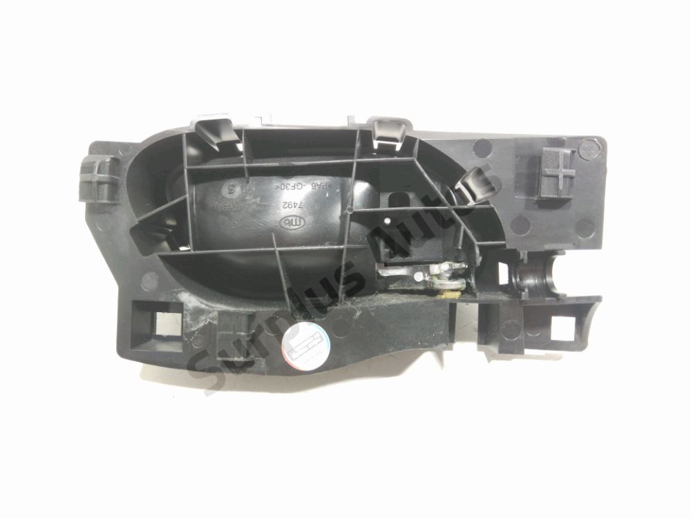 Poignée intérieure porte avant gauche