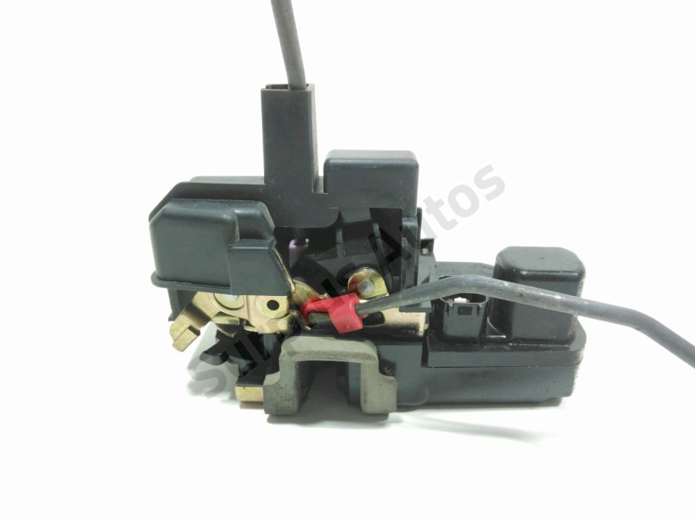 Serrure de porte avant droite