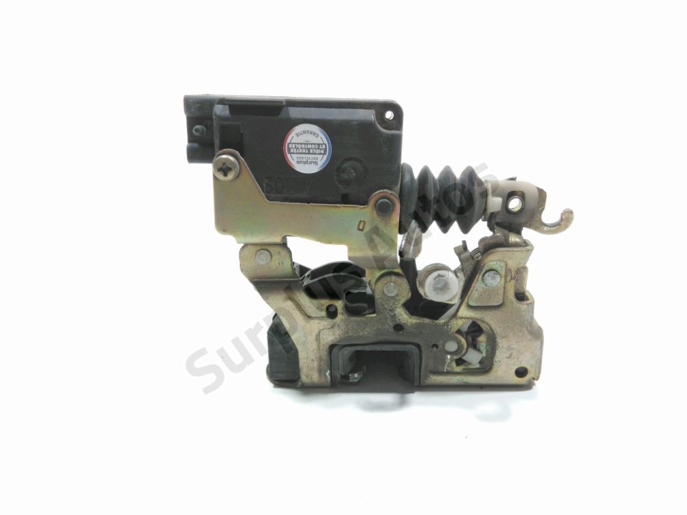 Serrure de porte avant droite