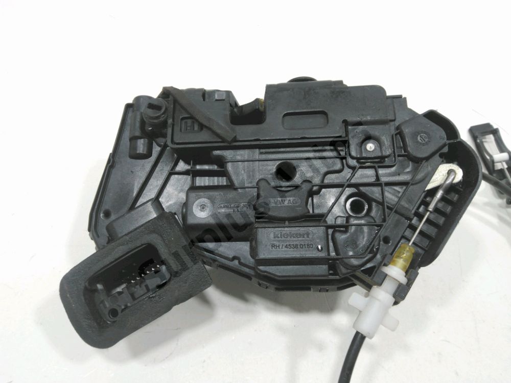 Serrure de porte arrière droite