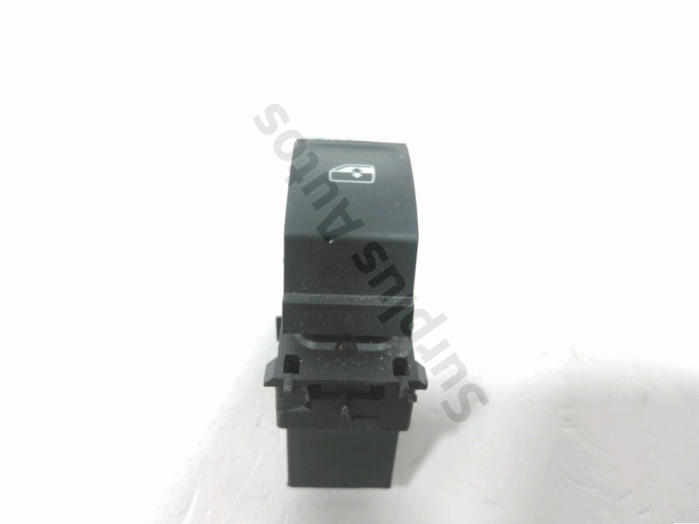 Commande leve-vitre avant droit