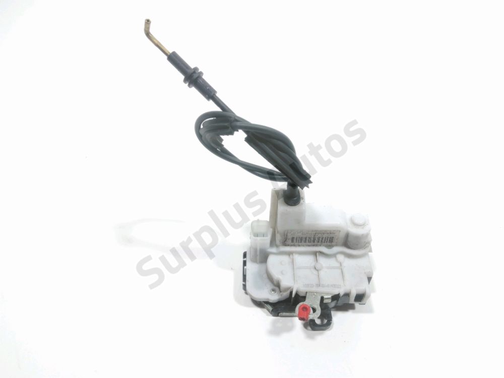 Serrure de porte avant droite