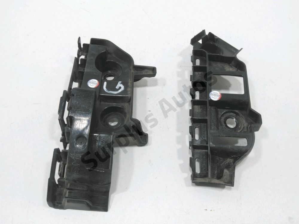 Support gauche de pare-choc arrière