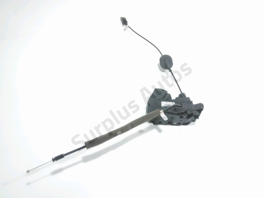 Serrure de porte avant droite