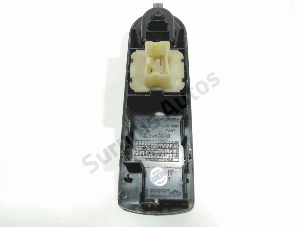 Commande lève-vitre avant gauche