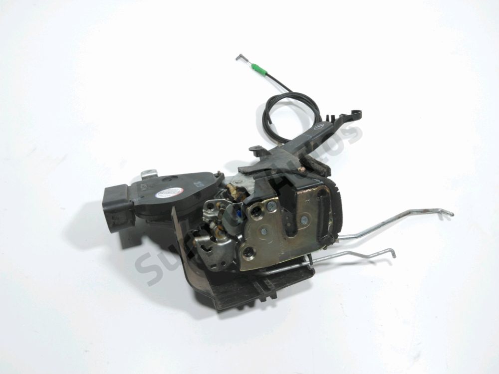 Serrure de porte avant droite