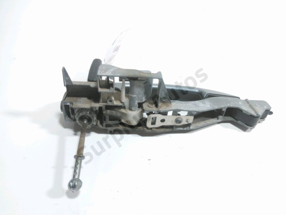 Poignée extérieure avant gauche