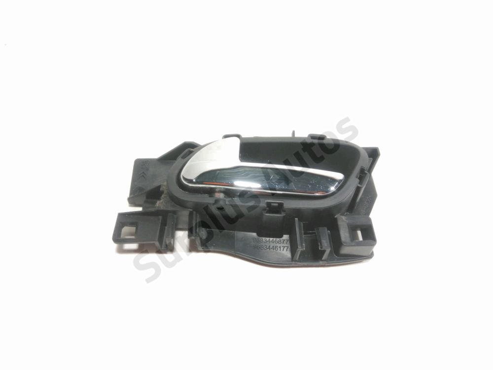 Poignée intérieure porte avant gauche