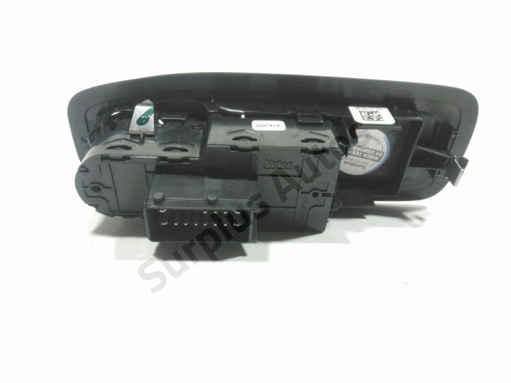 Commande lève-vitre avant gauche