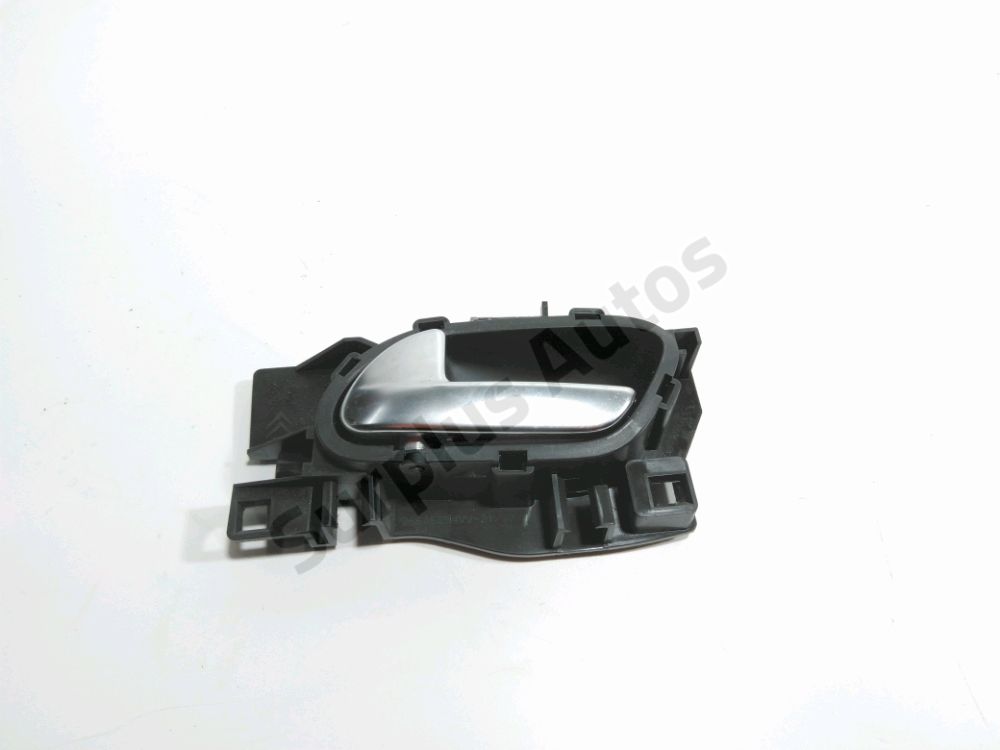 Poignée intérieure porte avant gauche