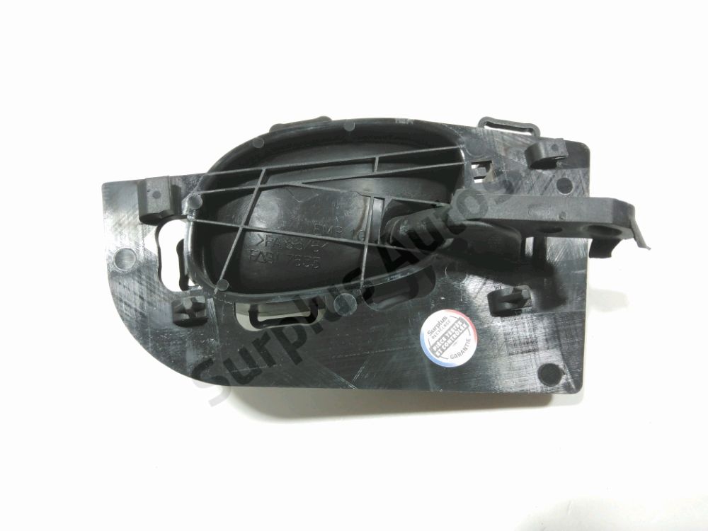 Poignée intérieure porte avant gauche