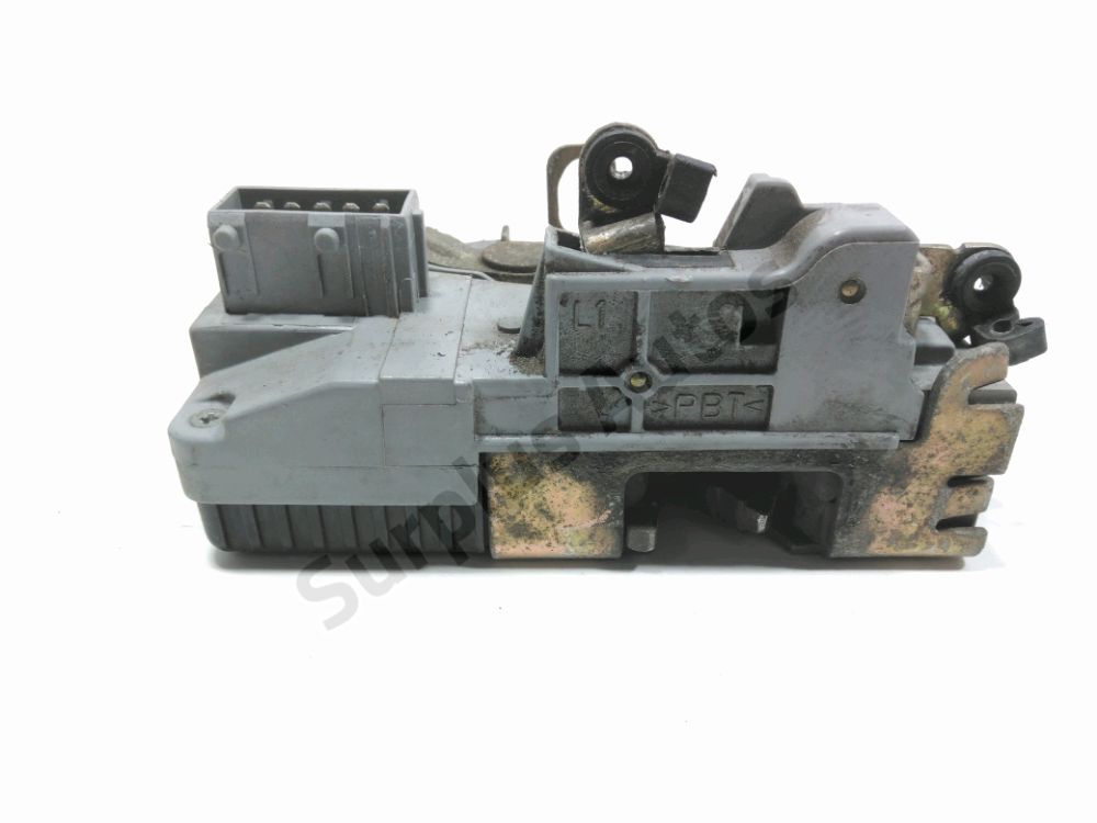 Serrure de porte avant gauche