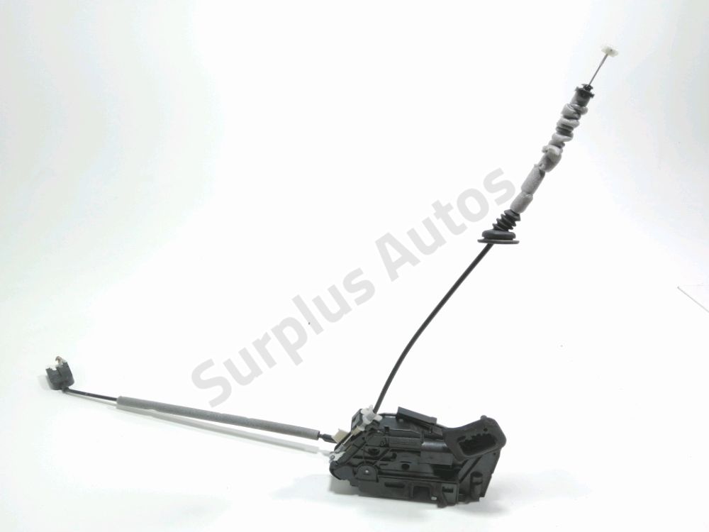 Serrure de porte avant droite